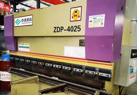 武漢碳鋼風管加工廠折彎機